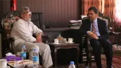 په ټولنیزو رسنیو کې له یوه ايراني پلاوي سره د باميانو د والي تصویرونه خپاره شوي وو او ادعا شوې وه چې اسماعیل قاآني د دغه پلاوي مشري کوله.