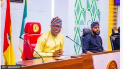 Gomina Seyi Makinde ati Adebo Ogundoyin, Abẹnugan ile igbimọ aṣofin Oyo