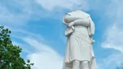 যুক্তরাষ্ট্রের বোস্টনে ক্রিস্টোয়ার কলম্বাসের মুর্তিটির মাথা ভেঙে ফেলেছে আন্দোলনকারীরা