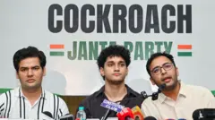 डावीकडून : विजेता दहिया,  सौरव दास आणि आशुतोष रांका