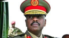 Jenerali Muhoozi Kainerugaba avuga ko yafashe ingingo yo kuva ku rubuga rwa X kugira ngo yiteho gusumba amabanga yiwe ya gisirikare 