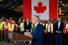 Canada PM wit construction workers