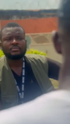 BBC reporter dey tok to donor