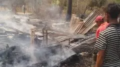 ယင်းမာပင်မြို့နယ် ဘန့်ဘွေးအုပ်စု ထန်းဇင်ရွာကို မတ်လ ၁၆ ရက်က မီးရှို့ခံရစဥ်