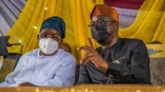Gomina Seyi Makinde pẹlu Igbakeji rẹ Rauf Ọlaniyan