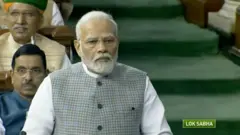 नरेंद्र मोदी 