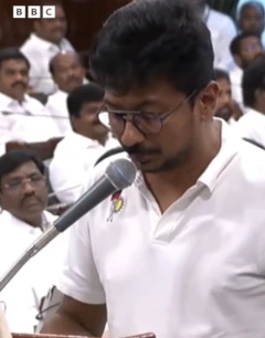 எம்எல்ஏவாக பதவியேற்ற உதயநிதி ஸ்டாலின்