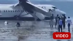 சோமாலியா: கடற்கரையில் தரையிறங்கிய பயணிகள் விமானம்