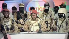 Ibrahim Traore avuga ko yatembagaje Lt Col Damiba kubera adashoboye kurwanya inyeshamba ziyitirira idini rya Islam