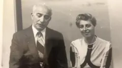 Sylvia Bloom iyo ninkeeda Raymond Margulies