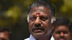 பன்னீர்செல்வம்