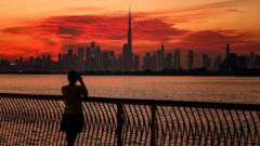 آیا تصویر پرزرق‌وبرق دوبی در معرض تهدید قرار گرفته است؟