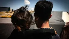 Абу Мохаммад с дочерью