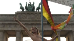 Aujourd'hui, l'histoire de la nudité publique en Allemagne a favorisé une plus grande ouverture d'esprit à l'égard de la positivité corporelle