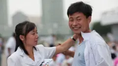 북한 여성과 남성