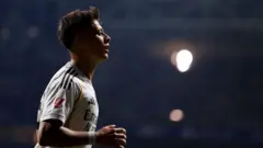 Arda Güler koşarken görülüyor