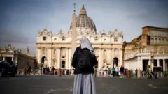 Vatikan San Pietro Meydanı 