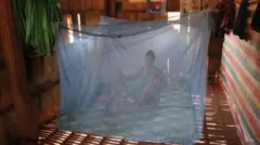 झुलभित्र रहेकी महिला