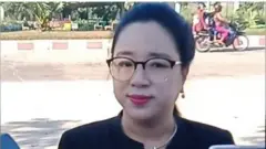 တရားလွှတ်တော်ရှေ့နေ ဒေါ်ရွက်နုအောင်ကို၊ ၂၀၂၂ ဧပြီ ၂၇ရက်နေ့၊ ဒေါက်တာဇော်မြင့်မောင်ရဲ့ တရားရုံးချိန်း အပြီးမှာ စစ်တပ်ဘက်က ဖမ်းဆီးခဲ့