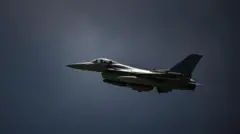 Diyaaradda F-16