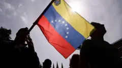 Демонстрация в поддержку властей Венесуэлы в Каракасе, 3 января