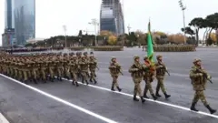 Azərbaycan Azadlıq meydanında İkinci Qarabağ Müharibəsində qələbə çalmasının beş illiyi münasibətiylə keçiriləcək Zəgər paradına hazırlaşır.