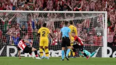 Lokacin da Aritz Aduriz ya sheka wa Barcelona kwallo a raga