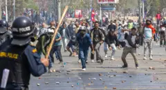 तीनकुने प्रदर्शनमा प्रदर्शनकारी तथा प्रहरीबीच झडप