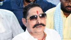 બિહાર : બે બાહુબલિ વચ્ચે ગૅંગવૉર ક્યારે શરૂ થઈ, વારેતહેવારે થતી હત્યાઓ અને લોહિયાળ જંગની કહાણી