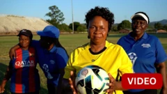 60 வயதில் 16 வயதைப் போல் உணருகிறேன் - சர்வதேச கால்பந்துப் போட்டியில் பாட்டிகள்! 