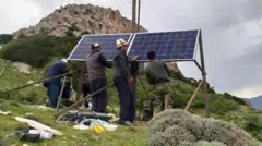 Зардалыга интернет жеткирүү аракети. Күн нурунан электр энергиясын алуу.