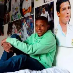 كيليان مبابي خلال طفولته