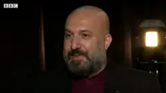 صورة من حلقة المشهد