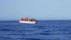 ኣብ ገማግም ባሕሪ ሊብያ 