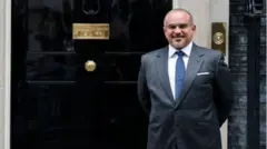 رئيس الوزراء البريطاني بوريس جونسون وولي العهد البحريني سلمان بن حمد بن عيسى آل خليفة
