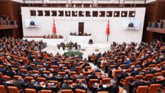 DEM Parti: 'Çerçeve yasa müzakereye alan açmalı' haber görseli