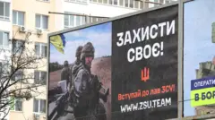 призов