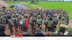 စစ်ကိုင်းတိုင်း က ပင်လည်ဘူးမြို့ကို တော်လှန်ရေးတပ်ဖွဲ့တွေက အောက်တိုဘာ ၈ ရက် မနက်ပိုင်းကစပြီး အလုံးစုံ ထိန်းချုပ်