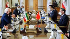 توافق چین و ایران؛ آمریکا می‌گوید نگران است، ایران جواب داده حق دارید نگران باشید