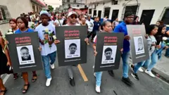 Manifestação pelos 4 de Guayaquil