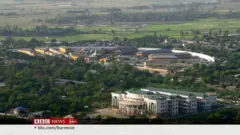 မန္တလေးမှာ နိုင်ငံရေးအမှုလိုက် ရှေ့နေဆယ်ဦးထက်မနည်း အဖမ်းခံရ