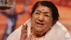 लता मंगेशकर