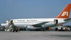 இந்தியன் ஏர்லைன்ஸ் போயிங் 737-200