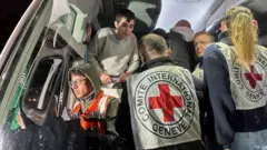 أحد المعتقلين الفلسطينيين