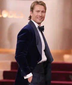 O ator americano Glen Powell comparece à 83ª edição anual do Globo de Ouro no hotel Beverly Hilton em Beverly Hills, Califórnia, em 11 de janeiro de 2026.