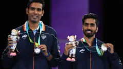 காமன்வெல்த்தில் பதக்கமழை இரண்டு தமிழர்களுக்குப் பதக்கம்