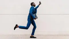 Umugabo uri kwihuta