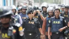 র‍্যাবের ওপর নিষেধাজ্ঞা প্রত্যাহারে ভারতের সহায়তা চেয়েছে বাংলাদেশ।