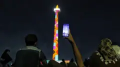 Monas 