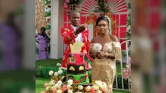 Chika Nwoba na nwunye ya